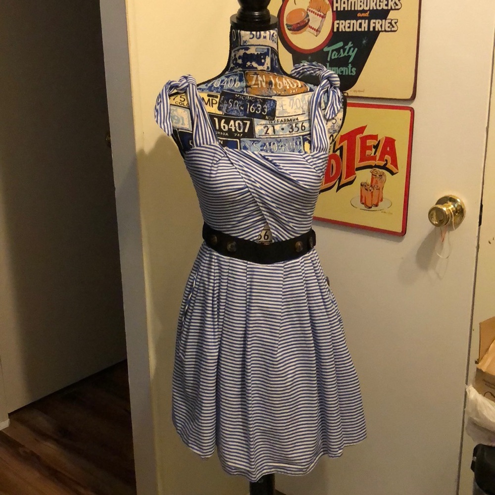 Romeo  & Juliet Dress